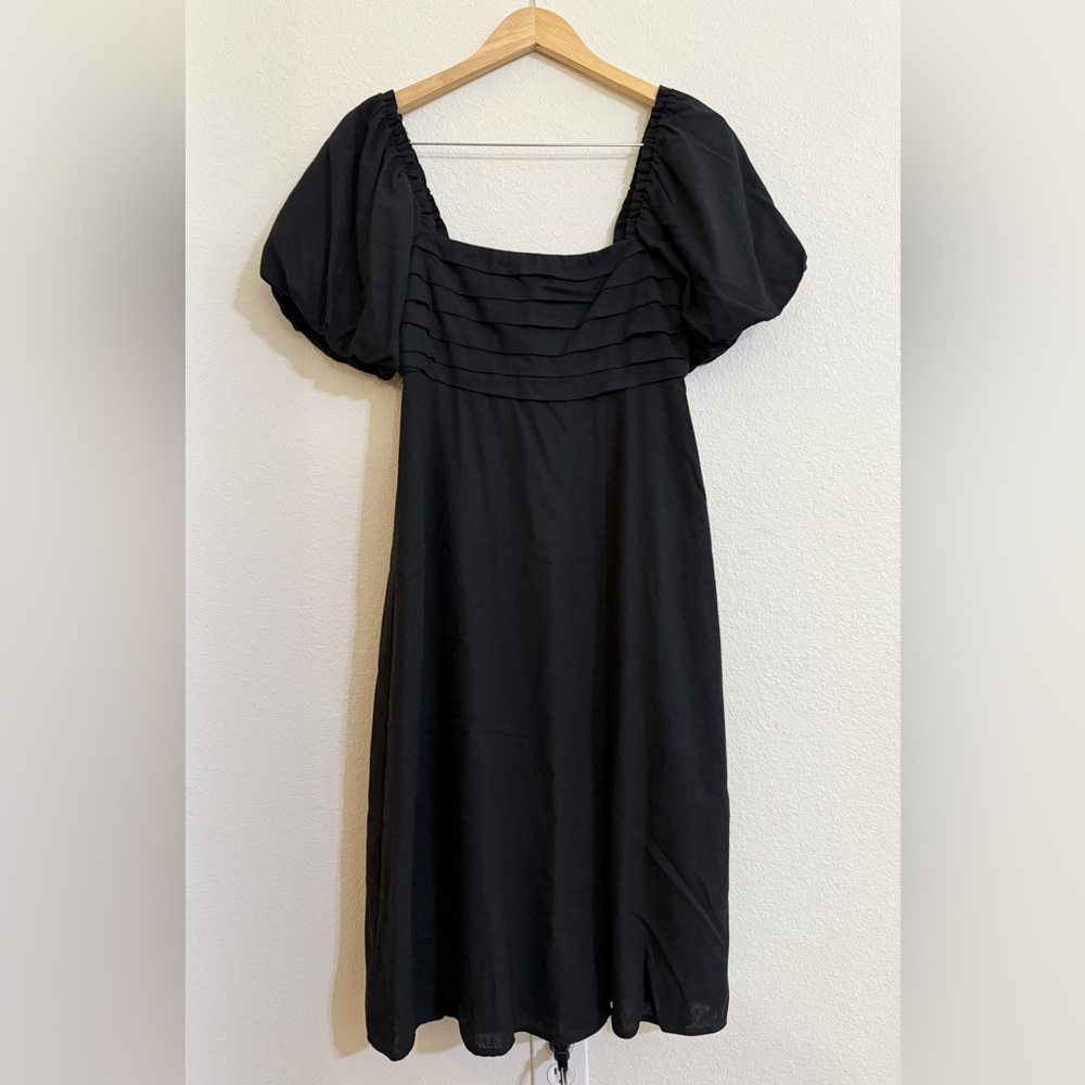 Francesca's Collections Black Midi Dress with Puff Sleeves